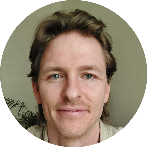 Charlie, coach de fluidez en inglés